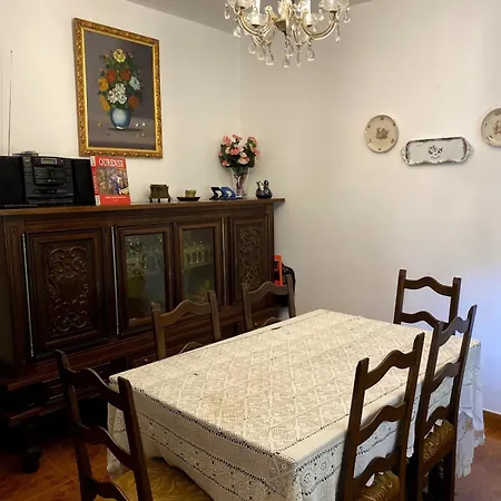 Maison Familiale Avec Vue Dom wakacyjny Puente-Castrelo